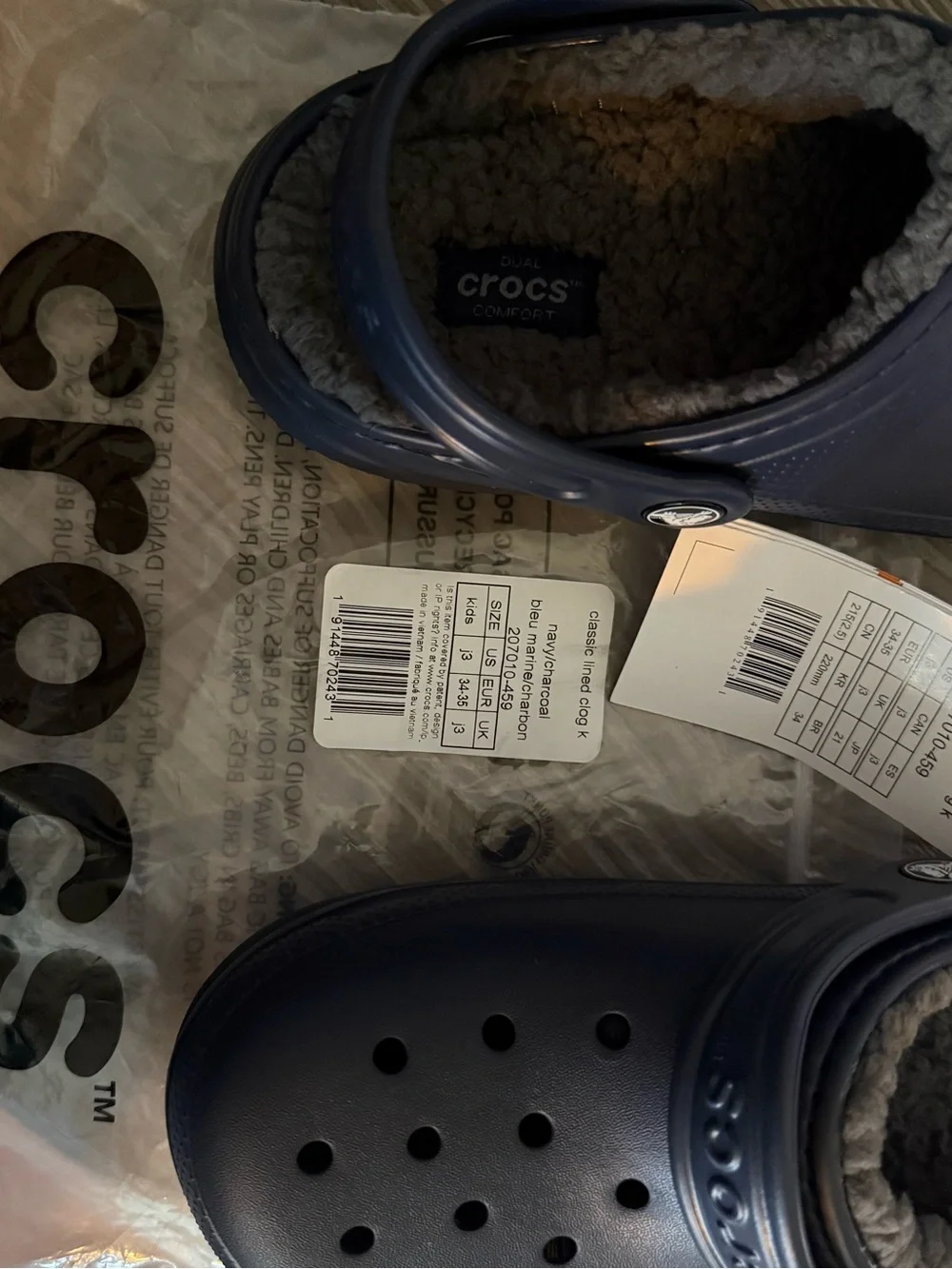 CROCS Kids Classic Lined Clog - Navy Blue with Gray Lining